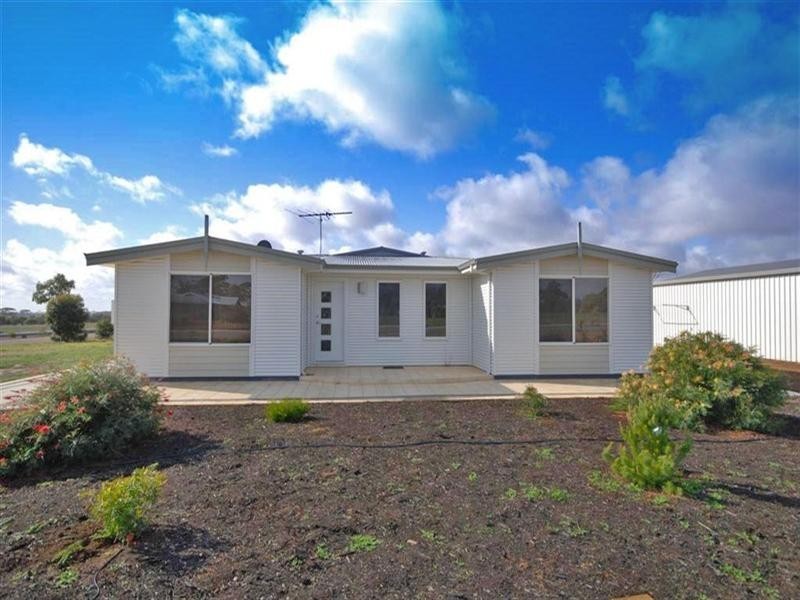 23 Curlew Way, Wickepin WA 6370