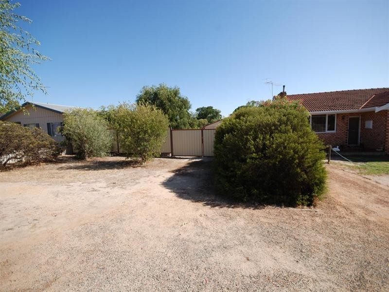 80-82 Ensign Street, Narrogin WA 6312