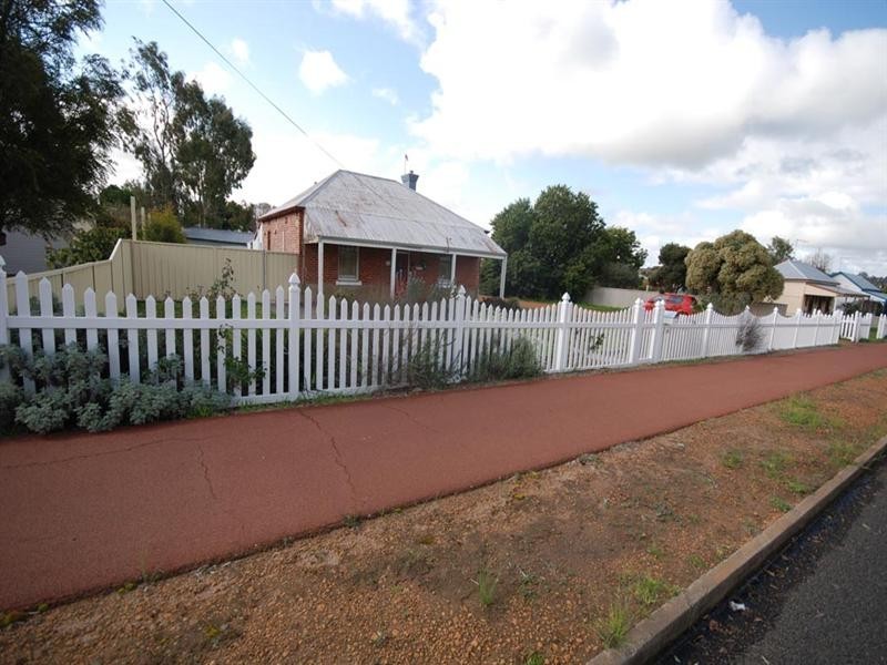 34 Forrest Street, Narrogin WA 6312
