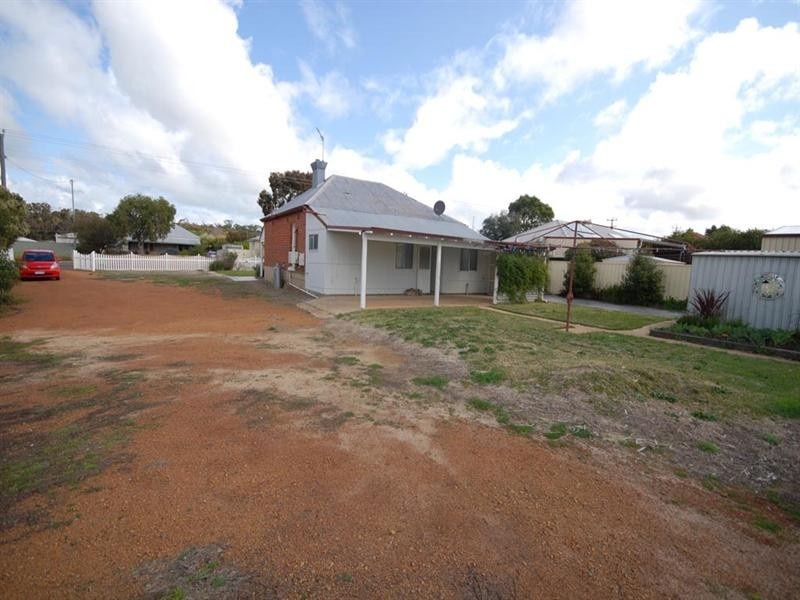 34 Forrest Street, Narrogin WA 6312
