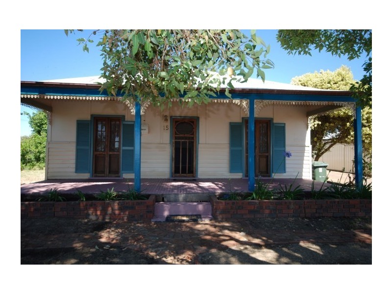 15 May Street, Narrogin WA 6312