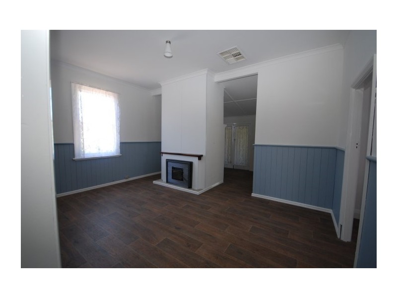 15 May Street, Narrogin WA 6312