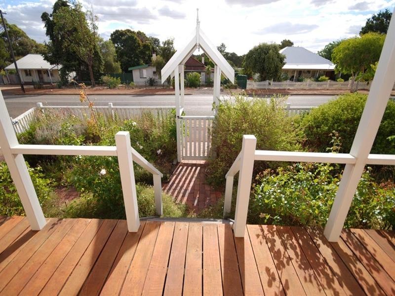 35 Havelock Street, Narrogin WA 6312