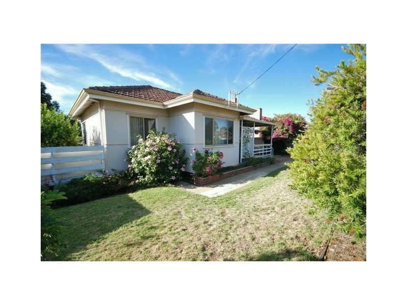 74 Lock Street, Narrogin WA 6312