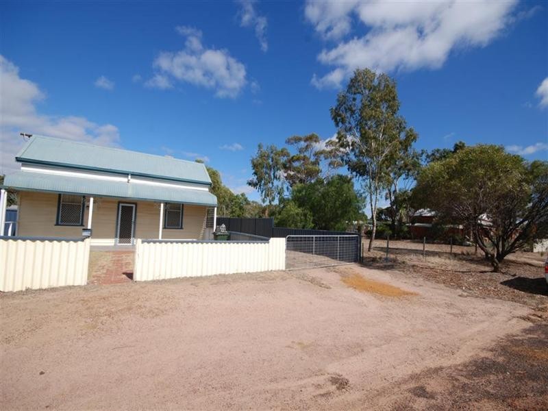 139 Tudor Street, Wagin WA 6315