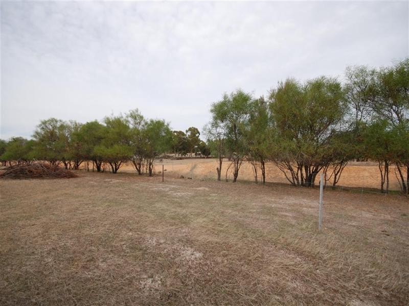 11 Yilliminning Road, Narrogin WA 6312