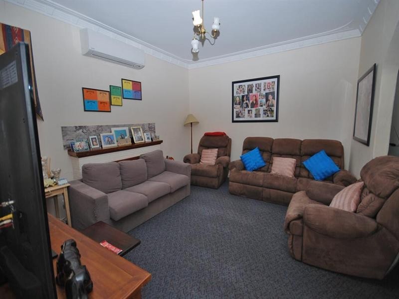 9 Burns Street, Narrogin WA 6312