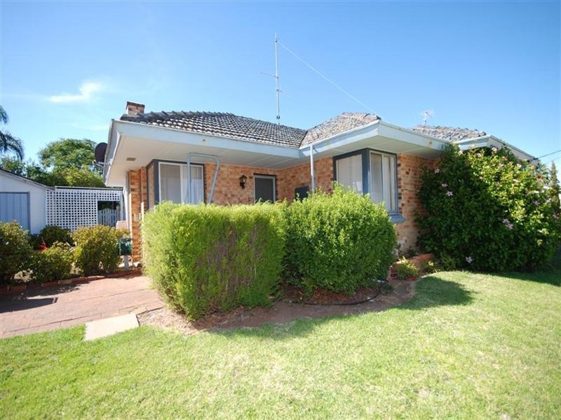 9 Burns Street, Narrogin WA 6312