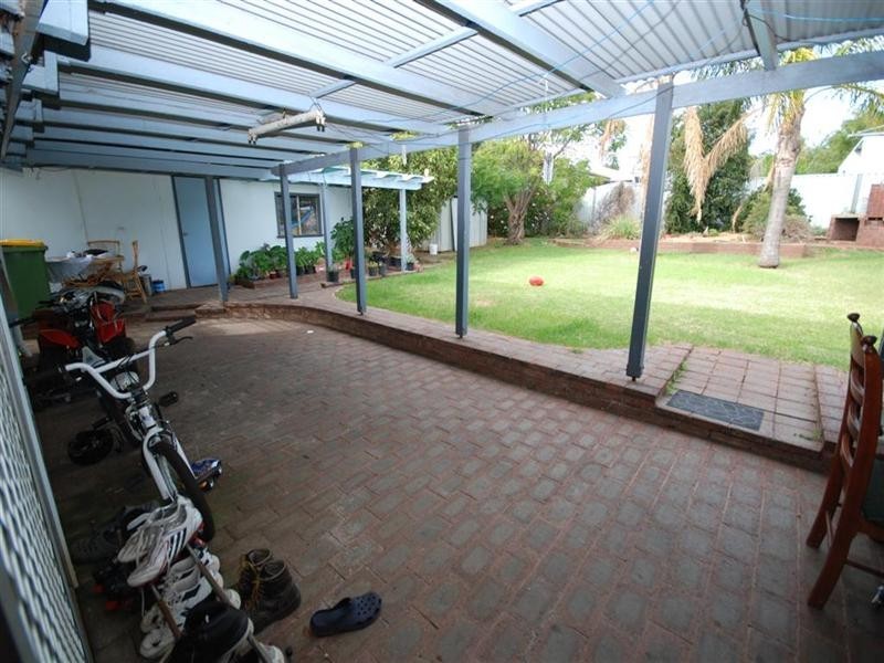 9 Burns Street, Narrogin WA 6312