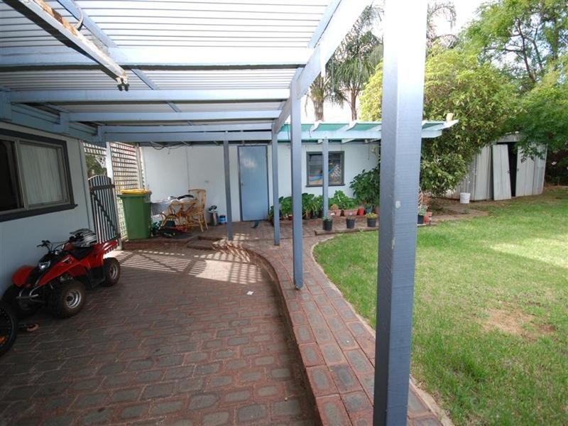 9 Burns Street, Narrogin WA 6312