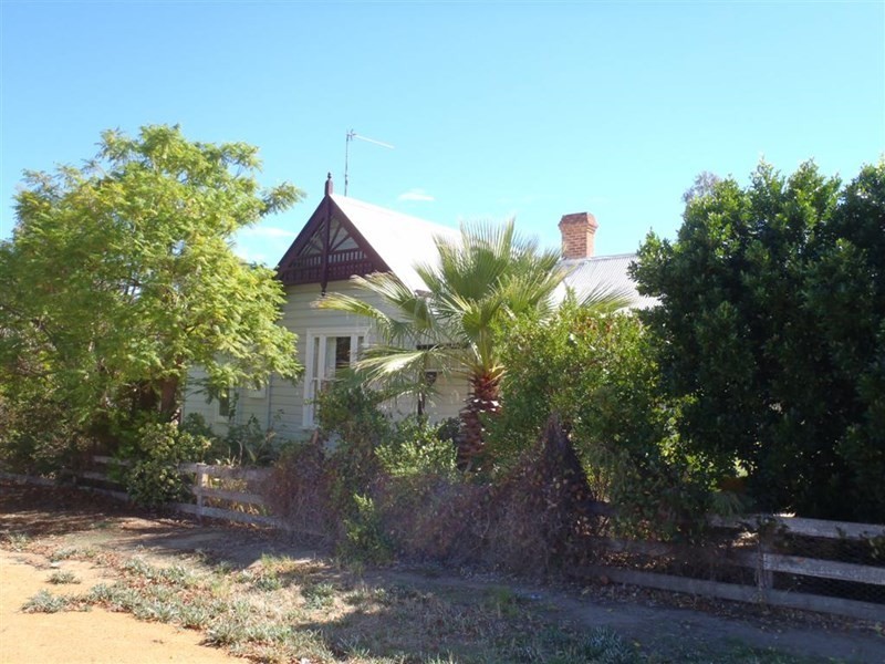 28 Raglan Street, Pingelly WA 6308