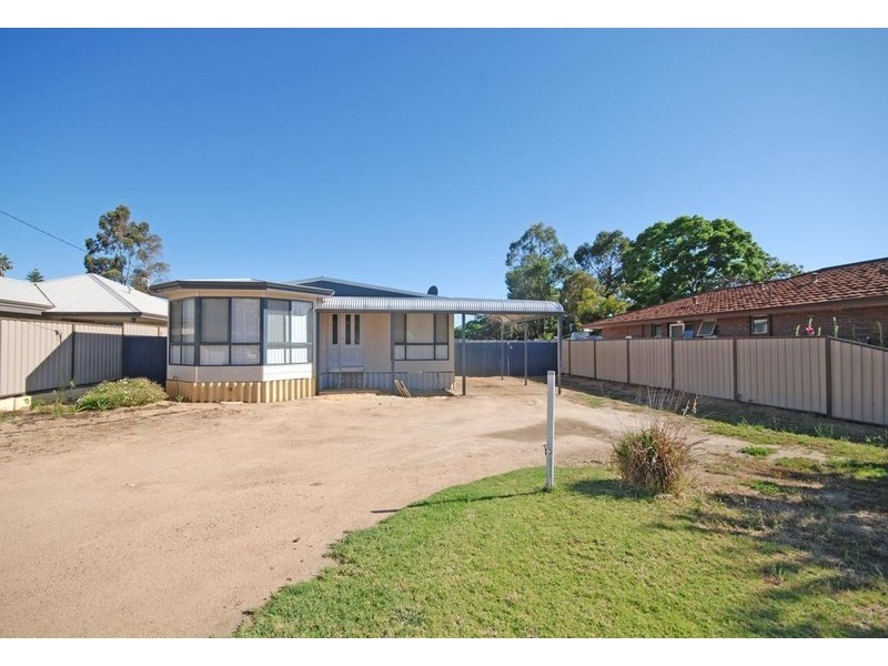 52 Fox Street, Narrogin WA 6312