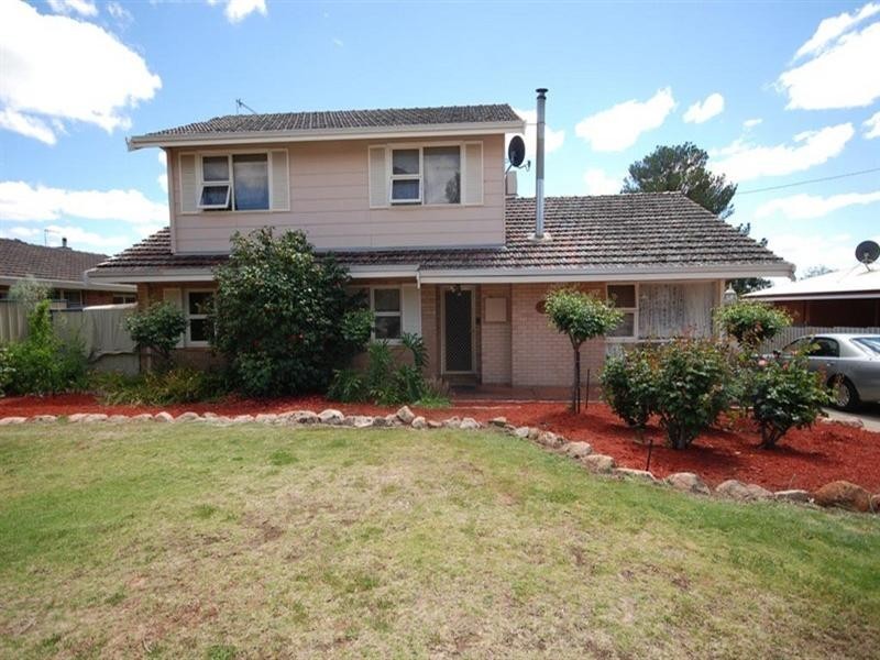 102 Ensign Street, Narrogin WA 6312