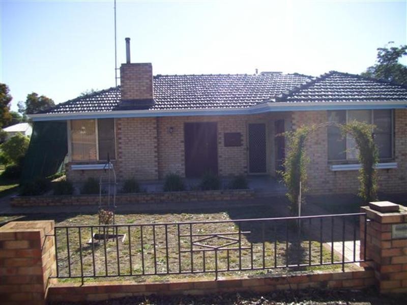 16 Felspar, Narrogin WA 6312