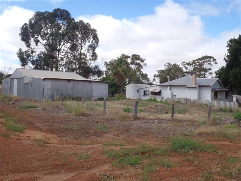 118-120 Narrogin Road, Williams WA 6391