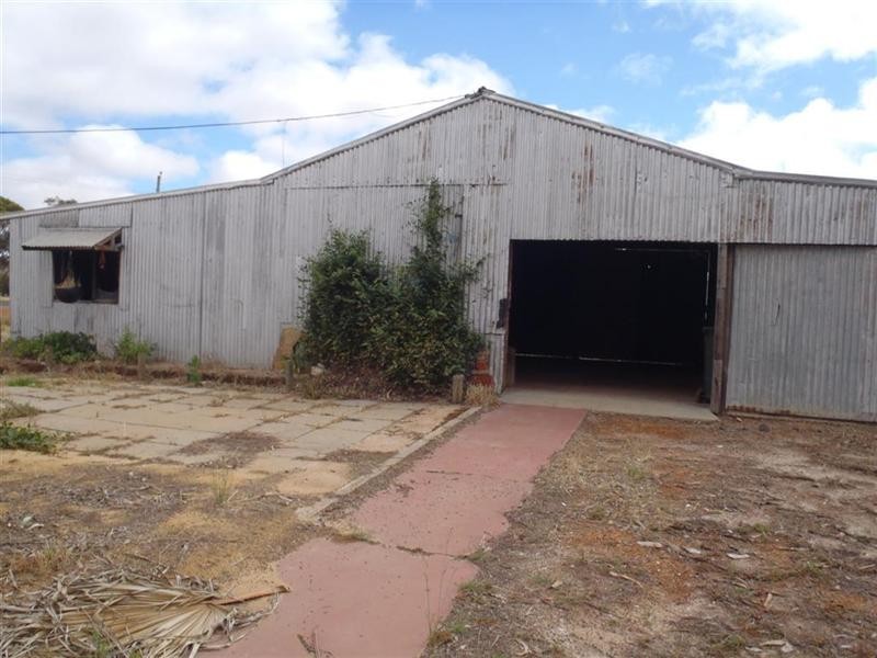 118-120 Narrogin Road, Williams WA 6391