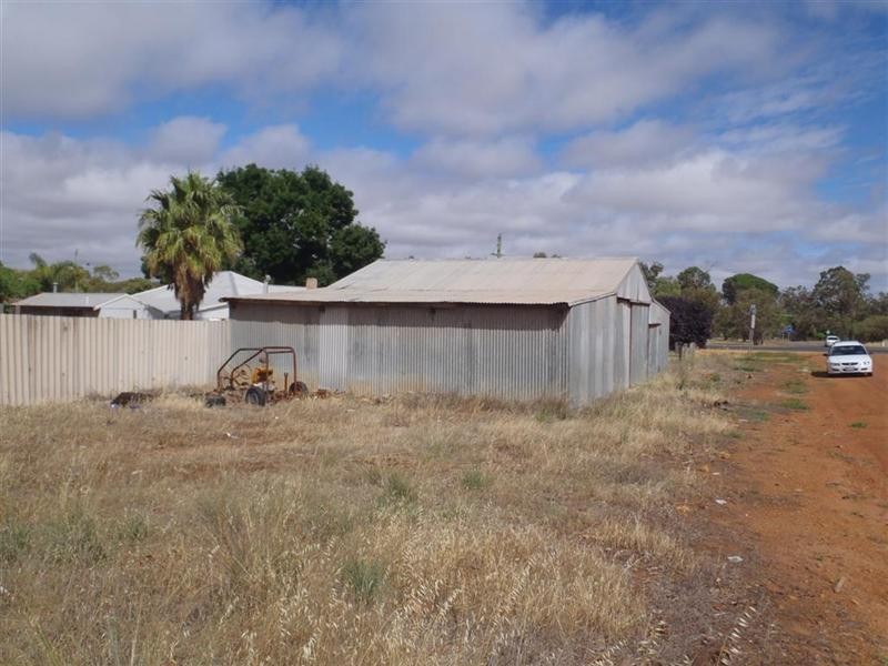 118-120 Narrogin Road, Williams WA 6391