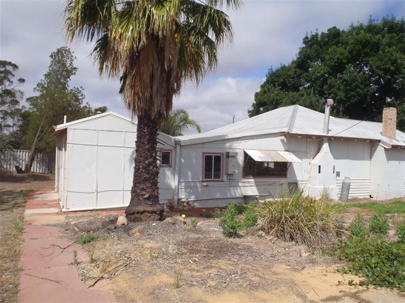 118-120 Narrogin Road, Williams WA 6391