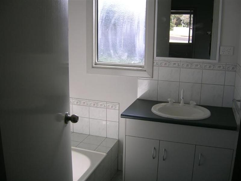 6 Floyed Street, Narrogin WA 6312