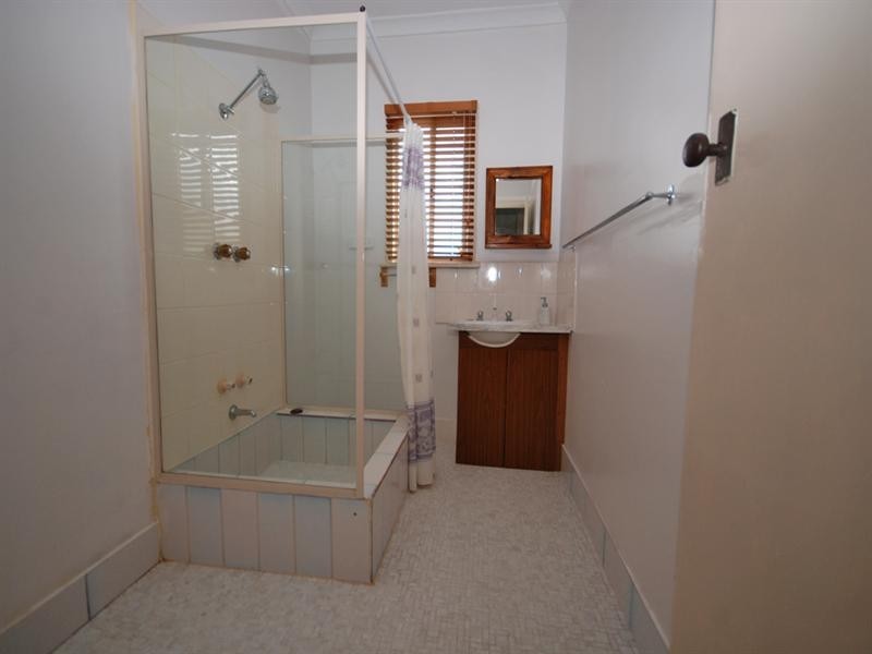 34 Grant Street, Narrogin WA 6312