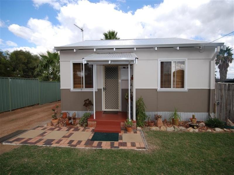 34 Grant Street, Narrogin WA 6312