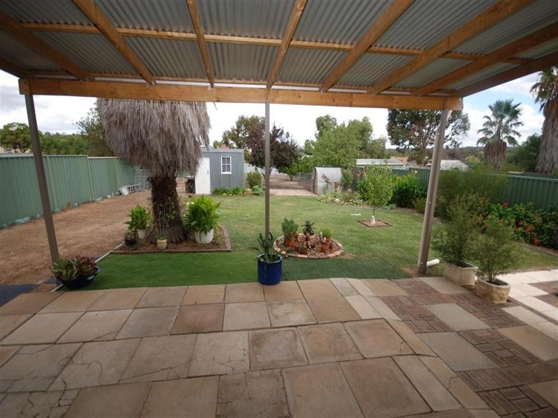 34 Grant Street, Narrogin WA 6312