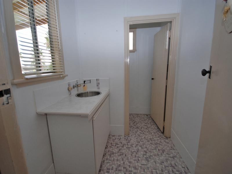 34 Grant Street, Narrogin WA 6312