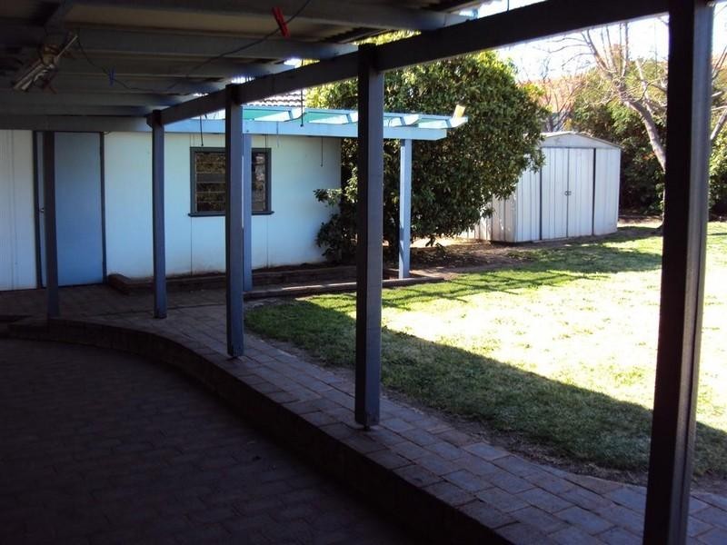 9 Burns Street, Narrogin WA 6312