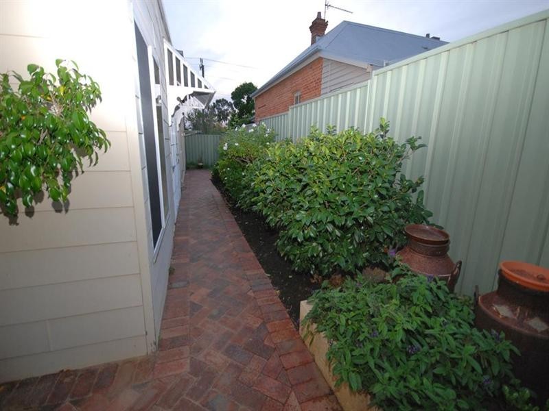 41 Garfield Street, Narrogin WA 6312