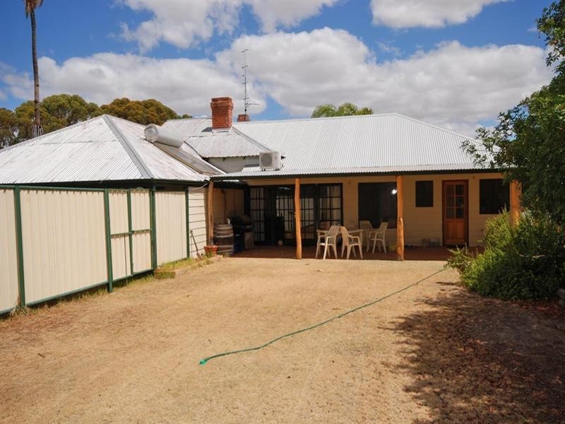 49 Sewell Street, Yealering WA 6372