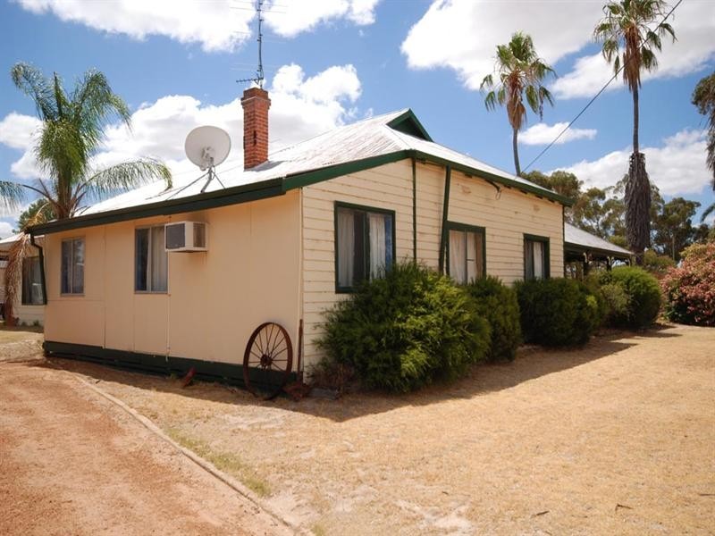 49 Sewell Street, Yealering WA 6372