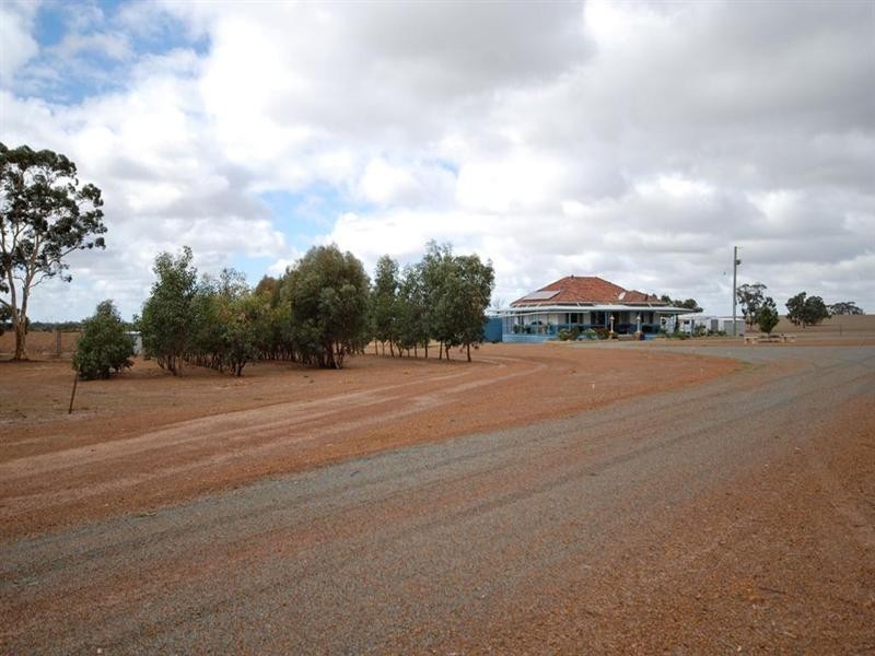 326 Highbury East Road, Highbury WA 6313