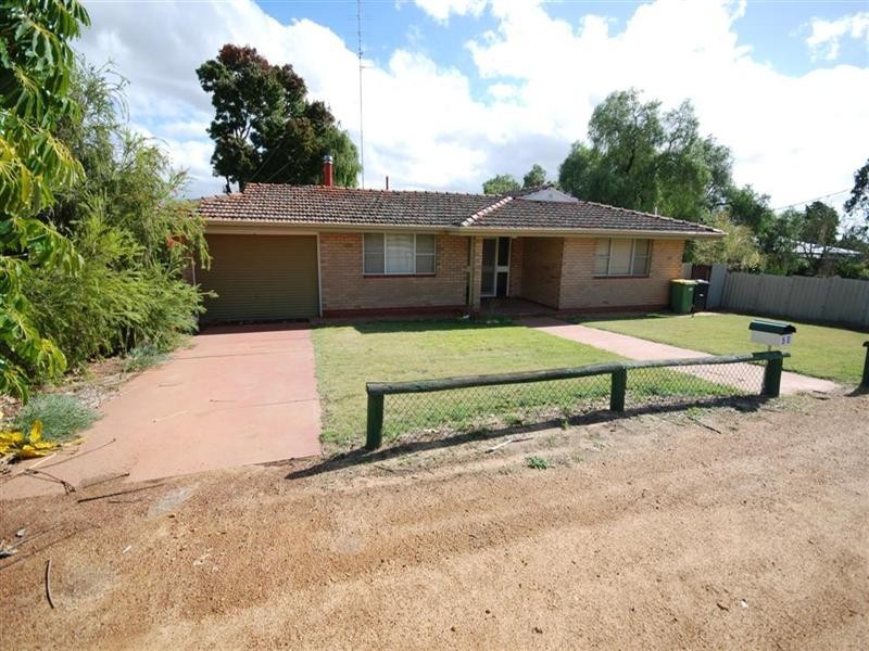 50 Raglan Street, Pingelly WA 6308