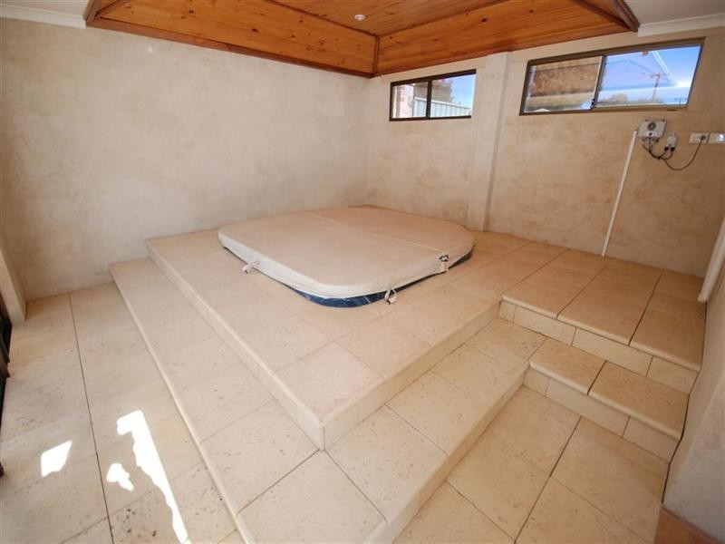 10 Daglish Street, Narrogin WA 6312