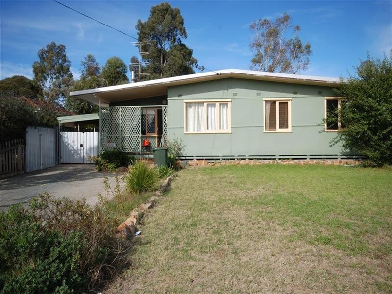 77 Lock Street, Narrogin WA 6312