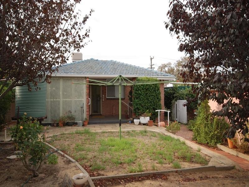 37 Falcon Street, Narrogin WA 6312