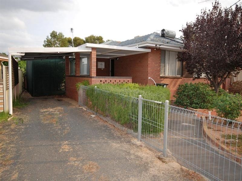37 Falcon Street, Narrogin WA 6312