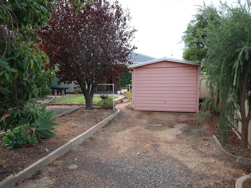 37 Falcon Street, Narrogin WA 6312