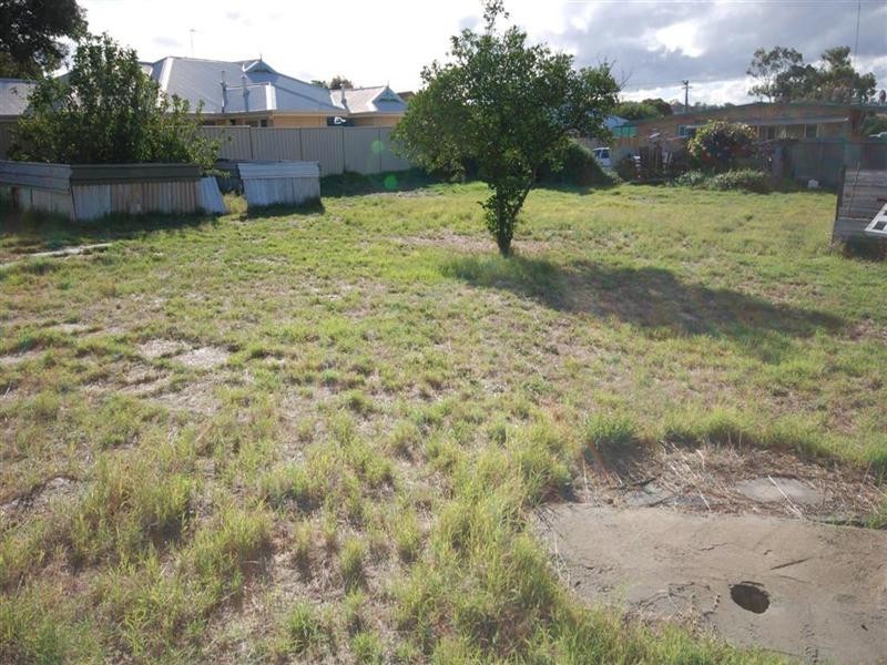 20 Lock Street, Narrogin WA 6312