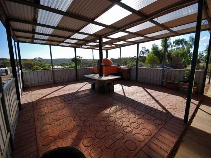 272 Bullara Street, Cuballing WA 6311
