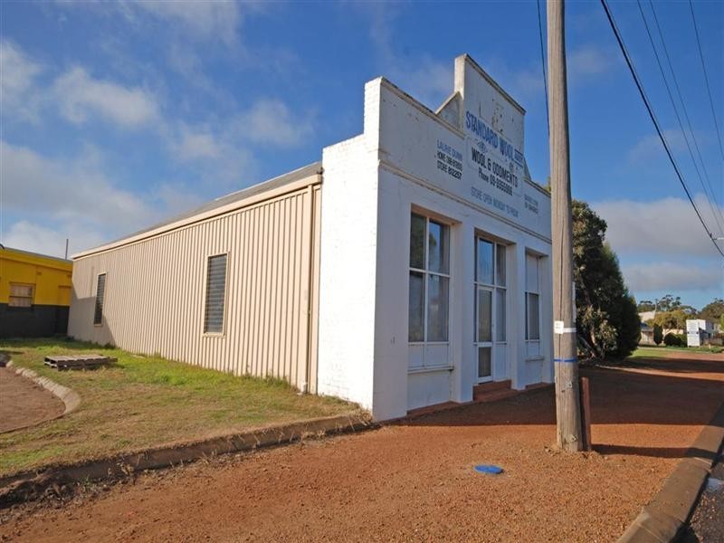 21 Gordon Street, Narrogin WA 6312