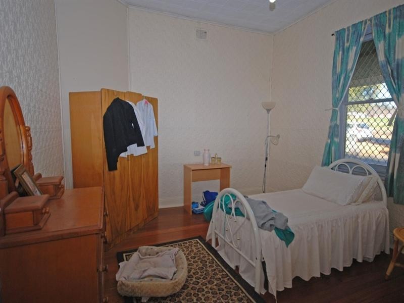 83 Scaddan Street, Narrogin WA 6312