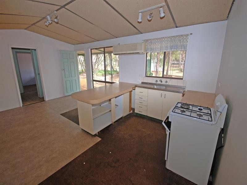 60 Colin Street, Cuballing WA 6311