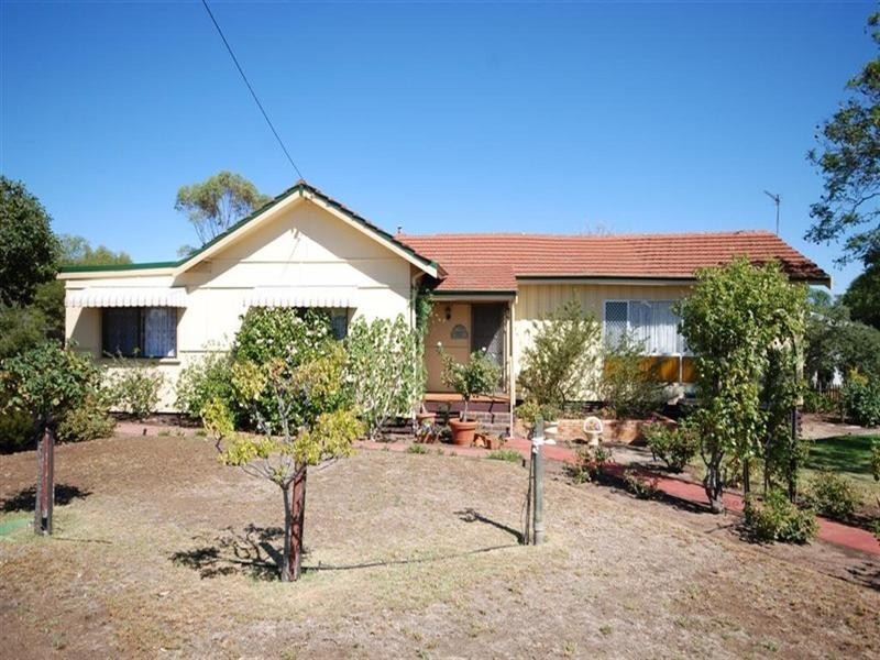 32 Northwood Street, Narrogin WA 6312