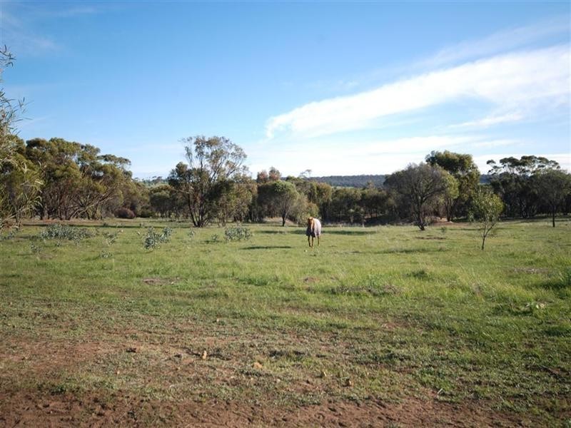 112 Munro Street, Cuballing WA 6311