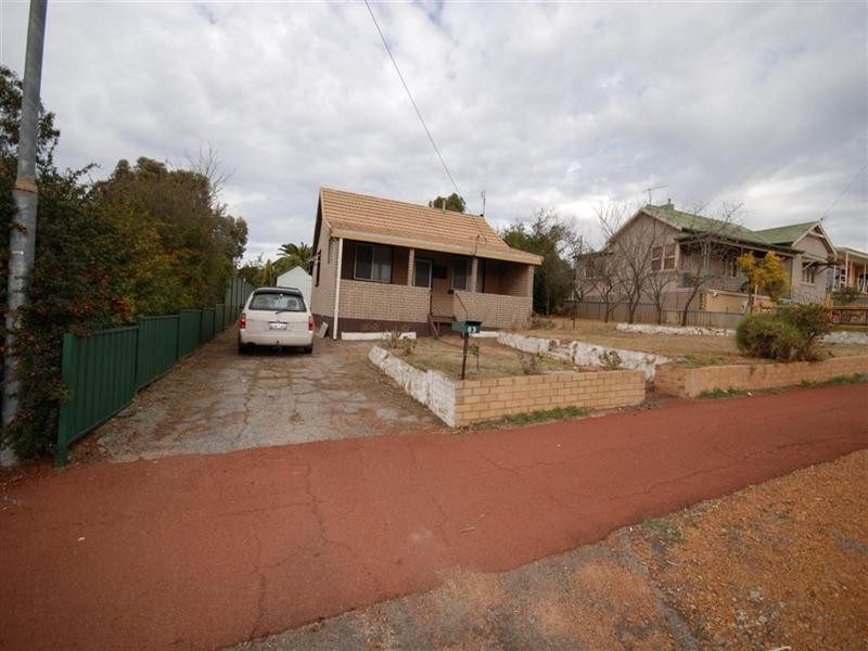63 Williams Road, Narrogin WA 6312