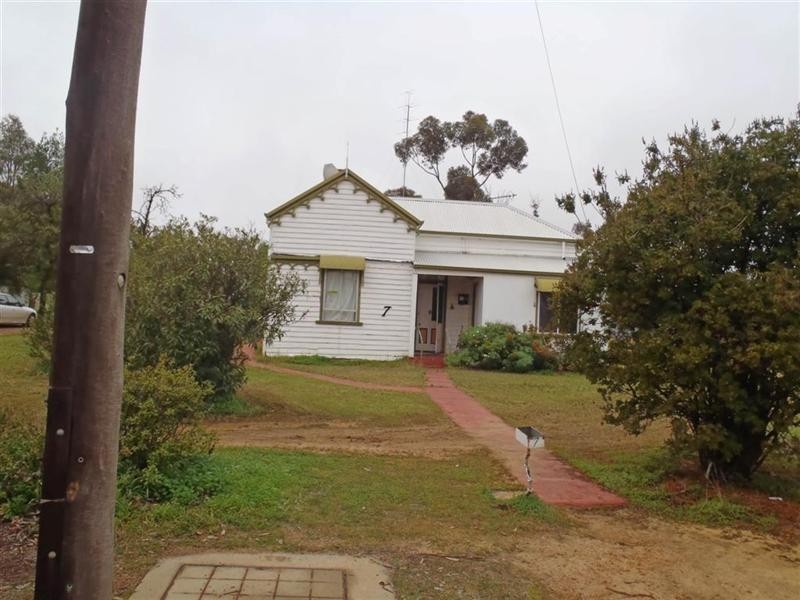 7 Stratford Street, Pingelly WA 6308