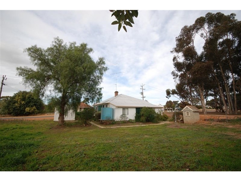 2 Pitt Street, Narrogin WA 6312