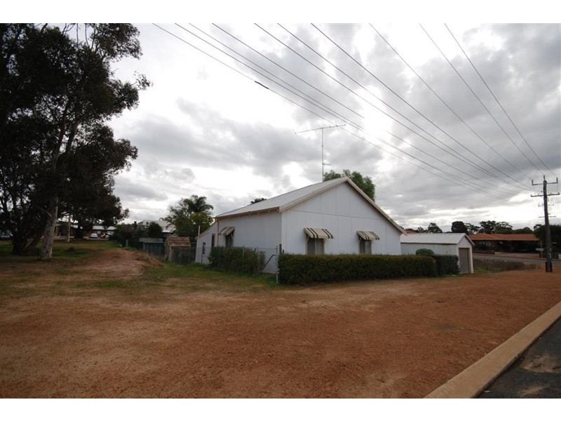2 Pitt Street, Narrogin WA 6312