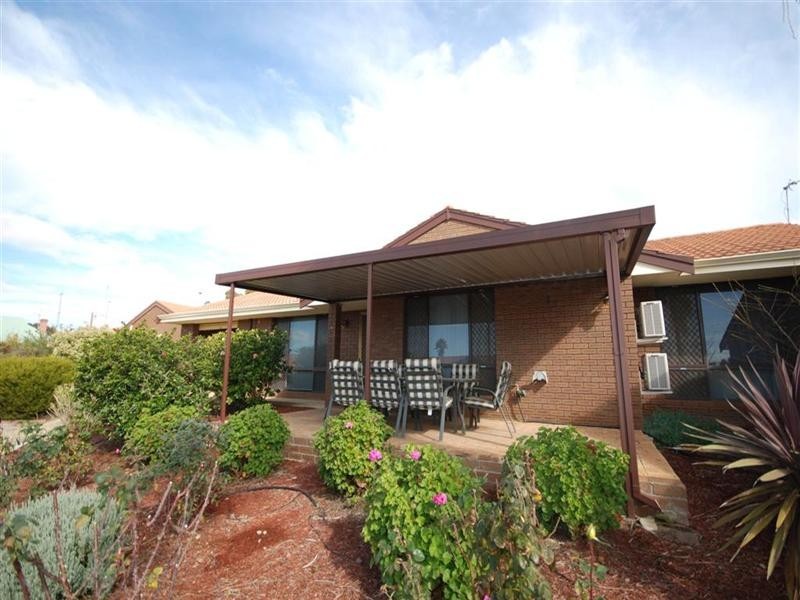 U5/70 Williams Road, Narrogin WA 6312
